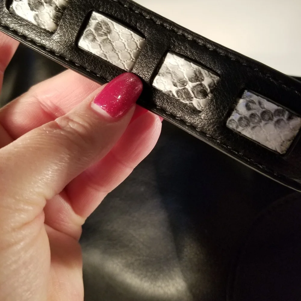 NWOT Betsey Johnson Shoulder Bag - Picture 12 of 12